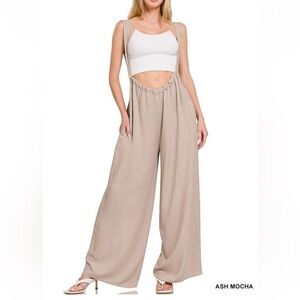 Woven Tie back suspender Jumpsuit